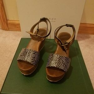 hinge Shoes - Hinge Peek Toe Wedges hinge Shoes - Hinge Peek Toe Wedges